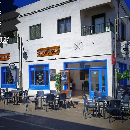 Famara Hostel Экстерьер фото